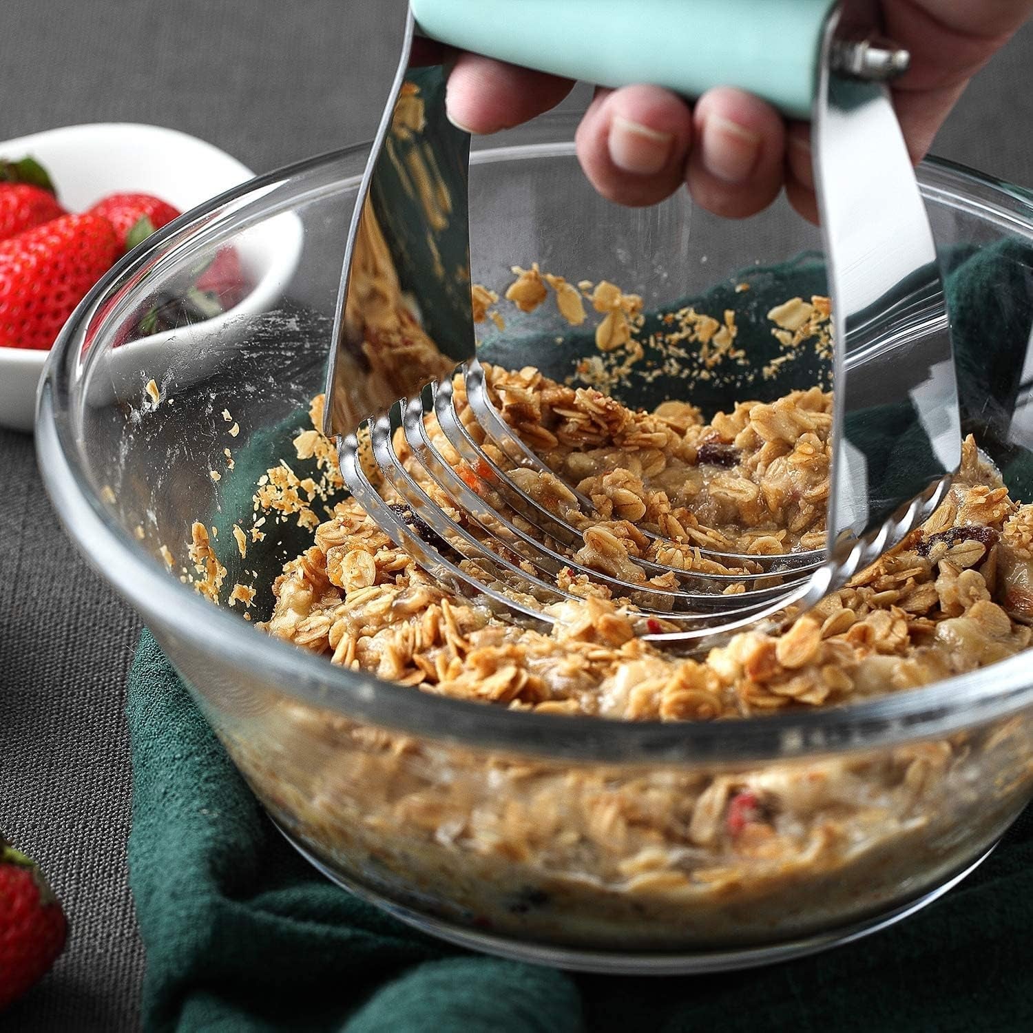 Medium Dough Blender - Stainless Steel Pastry Cutter Tool for Baking W/Thick Sharp Blades - Butter & Dough Cutter - Pastry Blender for Easy Mixing - Dishwasher Safe Kitchen Gadgets - Mint